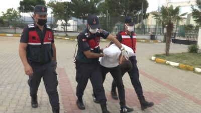 Bursa’daa uyuşturucu partisi yapılan iki adrese baskın