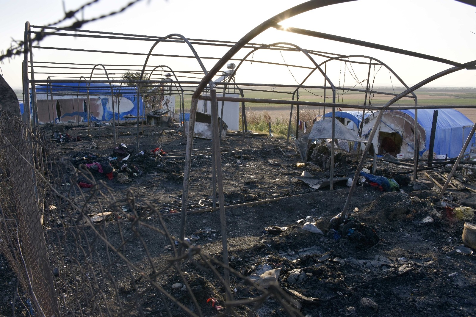 Bursa’da kahreden olay! 8 çadır yandı Bursa’da kahreden olay! 8 çadır yandı