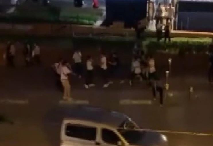 Bursa’da meydan kavgası! Bursa’da meydan kavgası!