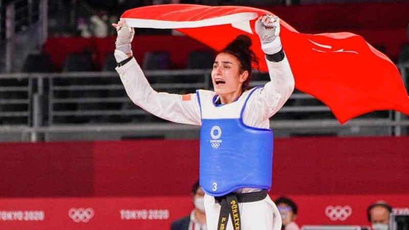 Bursa Büyükşehir Belediyespor'lu milli taekwondocu Hatice Kübra İlgün, Tokyo 2020