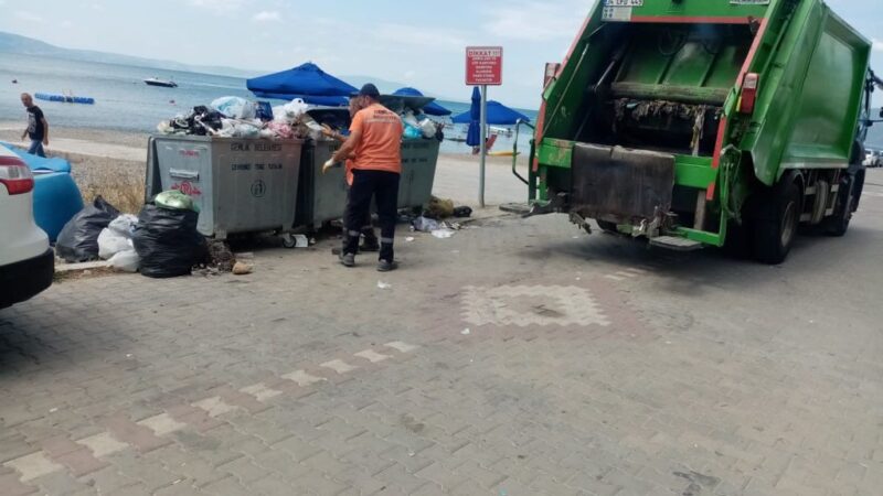 Kumla’da günlük 100 ton çöp Gemlik’in yanı sıra bölgenin önemli turizm alanı olan Küçük Kumla’da