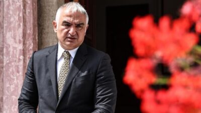 Bakan Ersoy’dan müzik kısıtlaması açıklaması