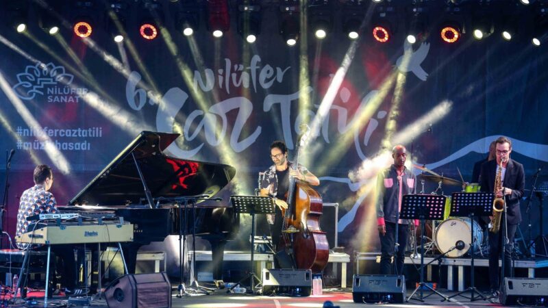 Nilüfer’de müzik dolu gece Nilüfer Belediyesi’nin düzenlediği 6. Nilüfer Caz Tatili’nde Cazzip Project ve