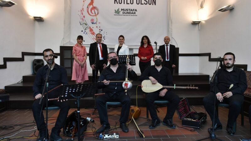 Osmangazi’de bayrama özel konser Osmangazi Belediyesi Türk Sanat ve Türk Halk Müziği Topluluğu, Kurban