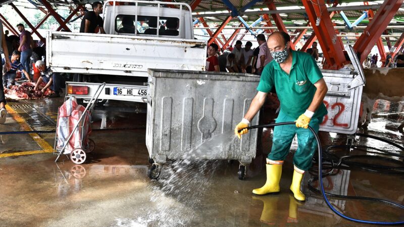 Osmangazi Belediyesi, ilçe genelinde 19 farklı noktada bulunan pazar alanlarını