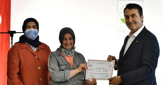 Halıcılık Kursiyerleri Sertifikalarına Kavuştu Halıcılık Kursiyerleri Sertifikalarına Kavuştu