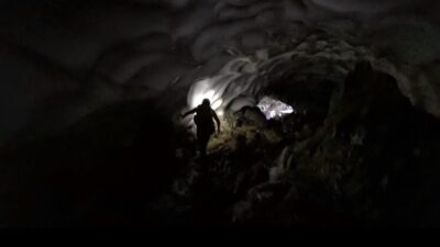 Bursa’nın gizli cenneti! Yaz ortasında buz tüneli…