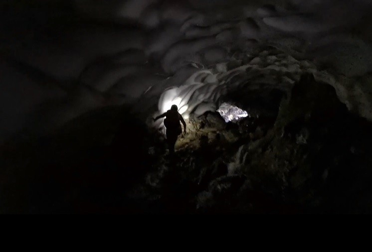 Bursa’nın gizli cenneti! Yaz ortasında buz tüneli…