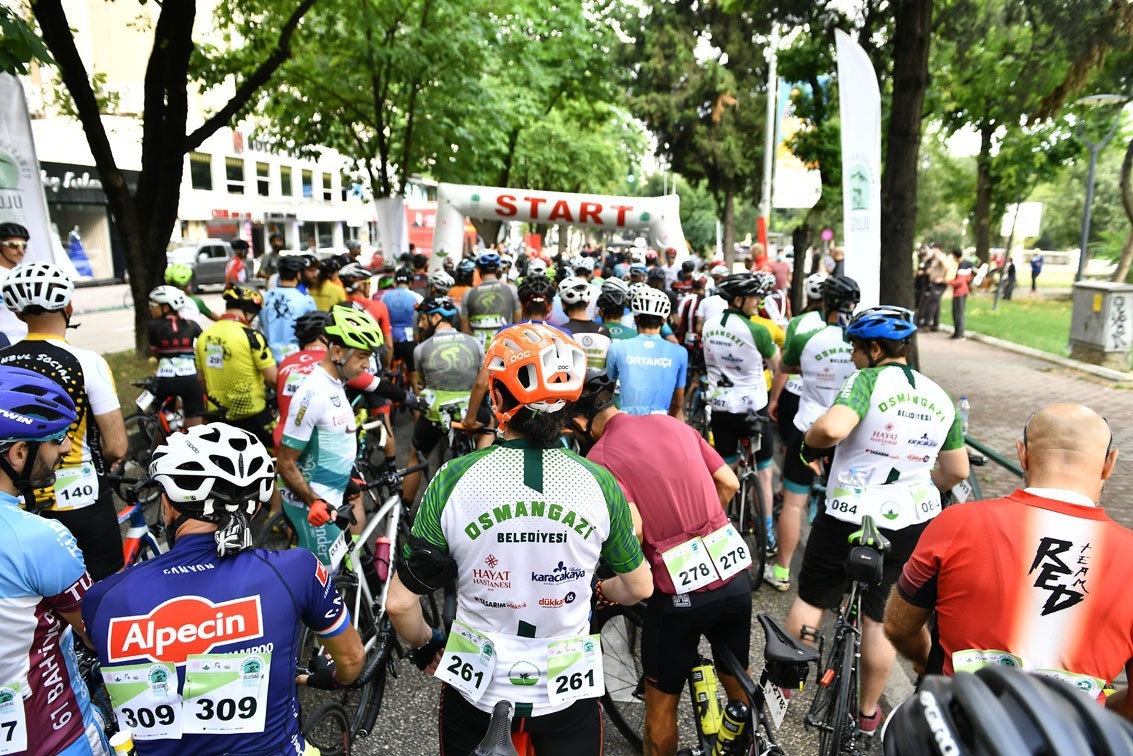 Pedallar zirve için döndü