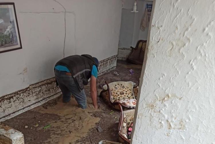 Bursa yine sele teslim!