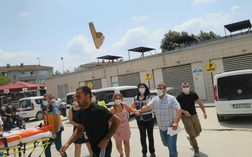 Bursa’da suç makinesi aile yakalandı! Terlikler havada uçuştu…