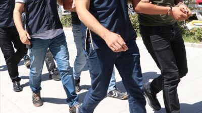 Kiliseye saygısızlığa soruşturma: 3 gözaltı