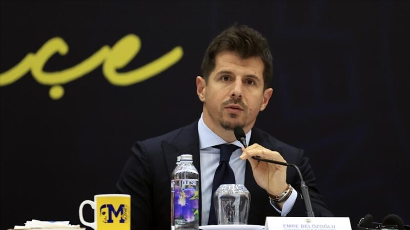Fenerbahçe'nin Futbol A Takım Direktörü ve Sportif Direktörü görevinden ayrılan