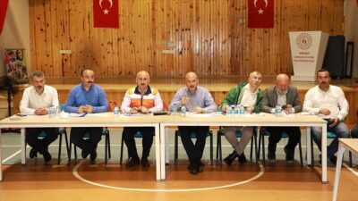 Bakanlar sel bölgelerinde