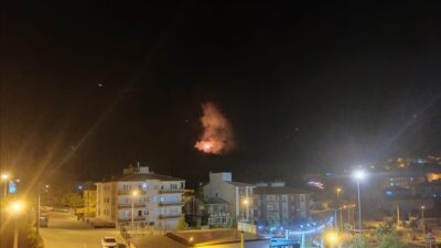 Bir yangın da Manisa’da çıktı