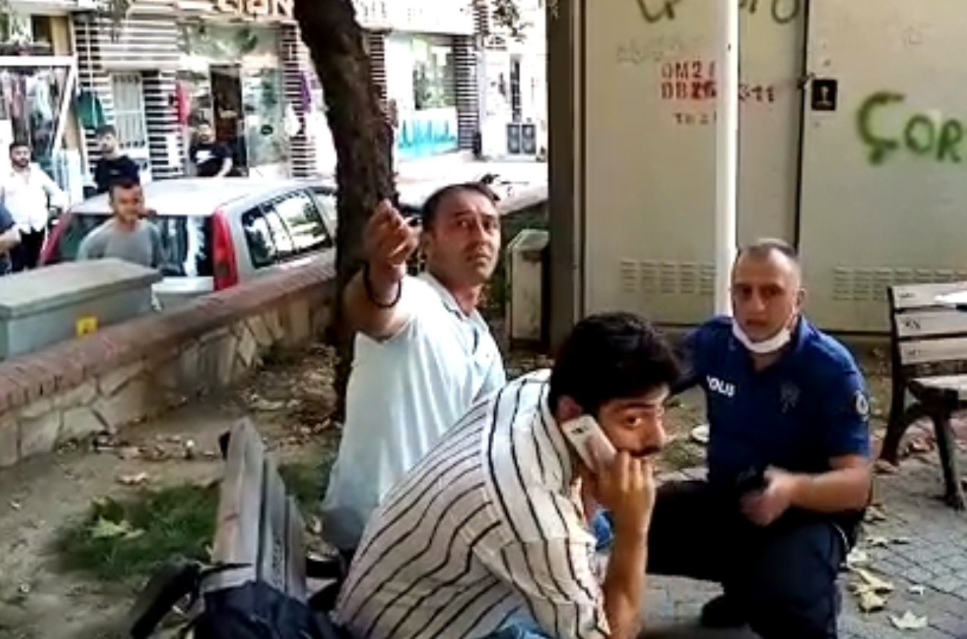 Yer: Bursa… Yaktığı evini bankta oturup izledi