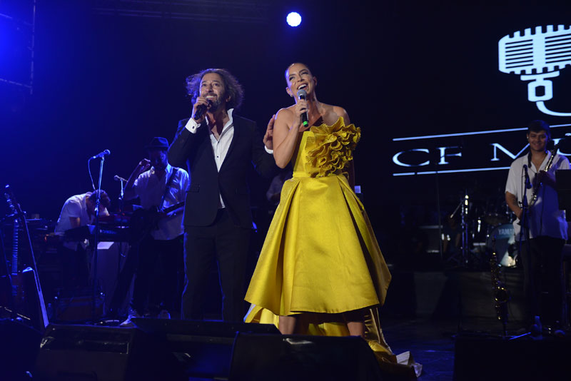 Fettah Can ve Cansu Kurtçu’dan Bursa’ya özel gece