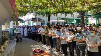 Bursa’da acı veda! Son yolcuğuna uğurlandı