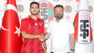 Turgutluspor’a kiralanan Bursaspor’un genç futbolcusu imzayı attı