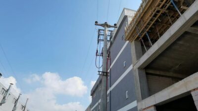 Bursa’da inşaat halindeki fabrikada feci olay