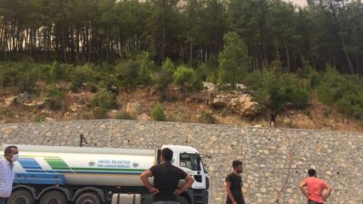 İnegöl Belediyesi ekibi yangın bölgesinde desteğini sürdürüyor