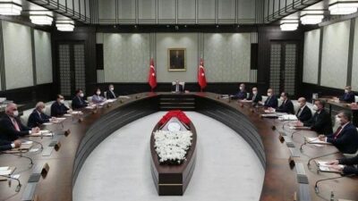 Kabine yarın toplanıyor: Kapalı alanlarda aşı şartı olur mu?