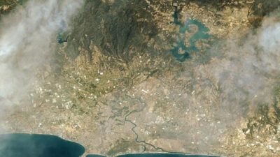 Marmaris’teki orman yangınlarını uzaydan görüntüledi