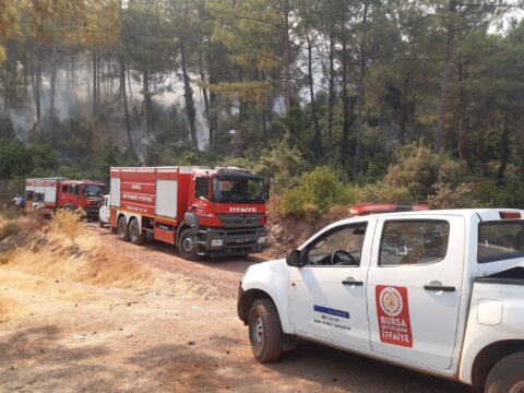 Marmaris’te iki köyü kurtaran Bursa İtfaiyesi’ne teşekkür var