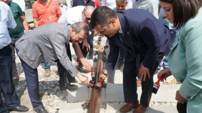 Bursa’da T2 tramvay hattı tepkisi! Raylara pas sökücü döktüler…