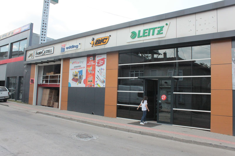 Ofis 2000 Kırtasiye… Kırtasiye ve okul malzemelerinde bir Bursa markası Ofis 2000 Kırtasiye… Kırtasiye ve okul malzemelerinde bir Bursa markası