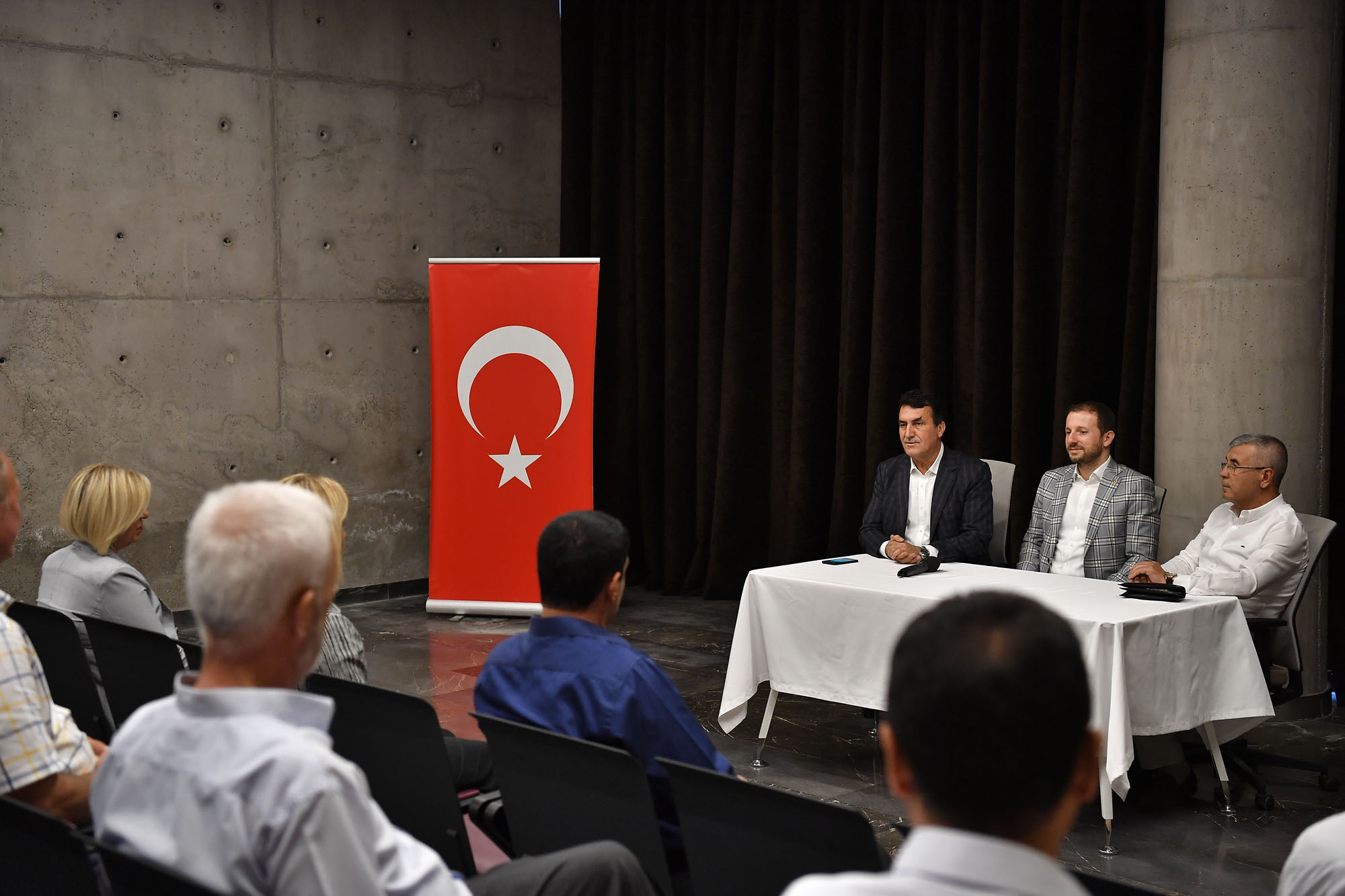 Dündar, muhtarları ağırladı Dündar, muhtarları ağırladı