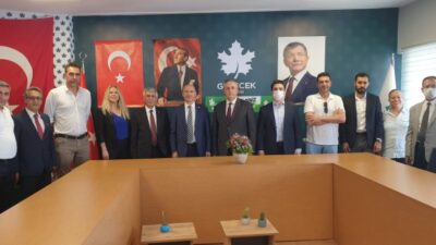 Gelecek Partisi’nde neler oluyor? Bursa teşkilatında büyük kriz!