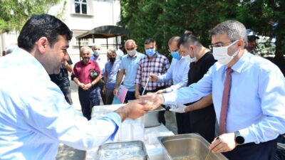 Yıldırım’da aşureler Başkan’dan