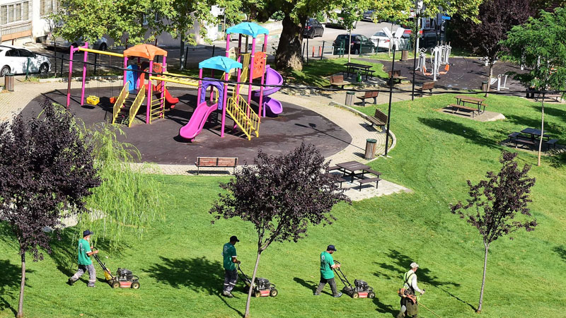 Yıldırım yeşil alanlarla donatılıyor