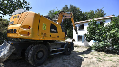 Bursa’da dağ ve ova kaçak yapılardan temizleniyor
