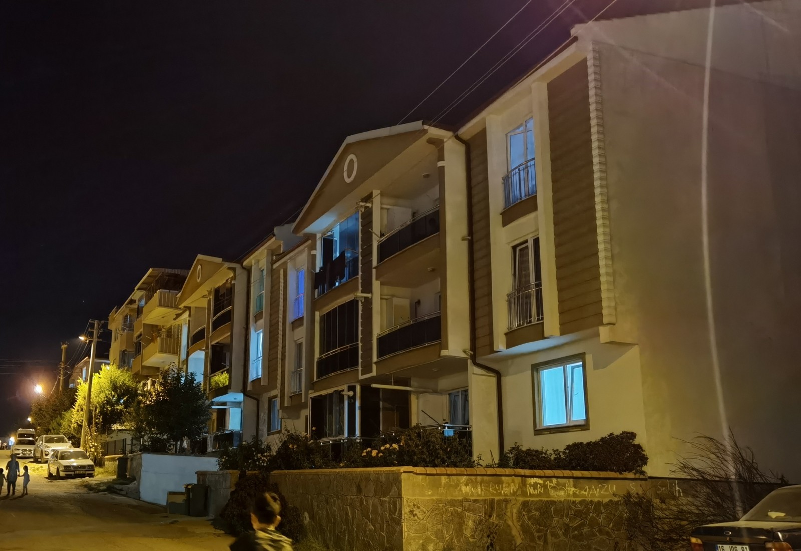 Yer: Bursa… Oyun oynarken balkondan düştü Yer: Bursa… Oyun oynarken balkondan düştü