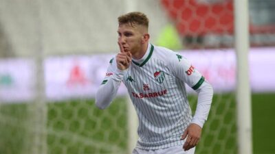 Burak Kapacak’tan flaş açıklama!