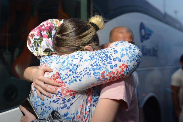 Bursalı hemşire ailesine kavuştu Bursalı hemşire ailesine kavuştu