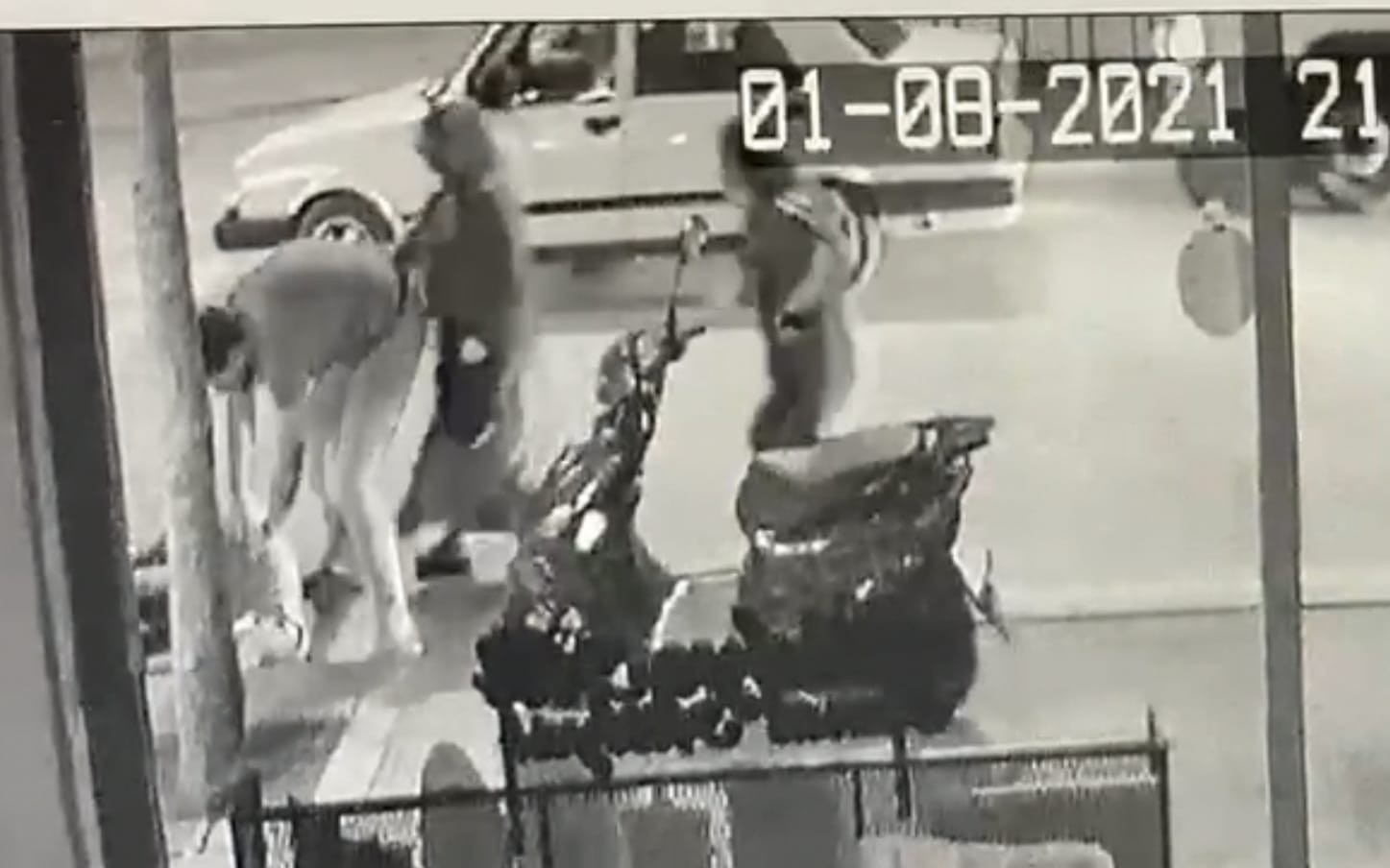 Bursa’da devrilip sürüklenen motosikletin sürücüsü ve oğlu yaralandı