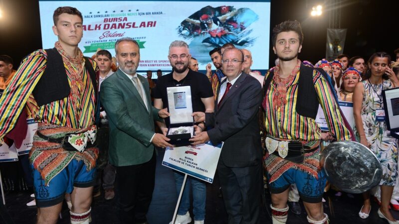 Halk danslarında muhteşem final Bursa Büyükşehir Belediyesi ve Bursa Kültür Sanat ve Turizm Vakfı