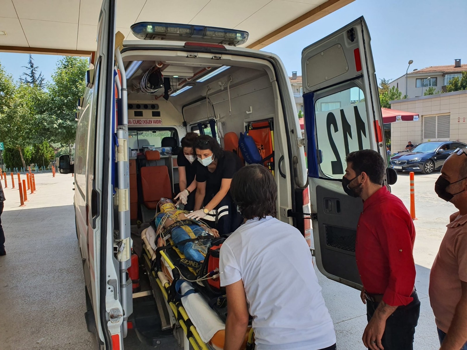 Bursa’da ilkokul öğrencisinin traktörün altında kaldığı anlar kamerada