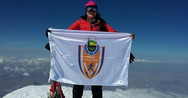 İnegöl Belediyespor filaması 3. kez Ağrı zirvesinde İnegöl Belediyespor filaması 3. kez Ağrı zirvesinde