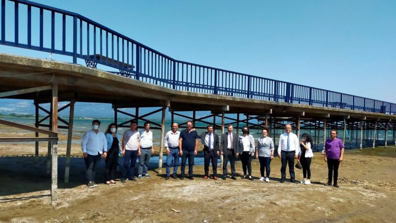 Bursa’da tedirgin eden görüntü! 300 milyon metreküp kayıp var… Olay Gazetesi Yazarı Ahmet Emin Yılmaz, İznik Gölü'ndeki su çekilmesiyle