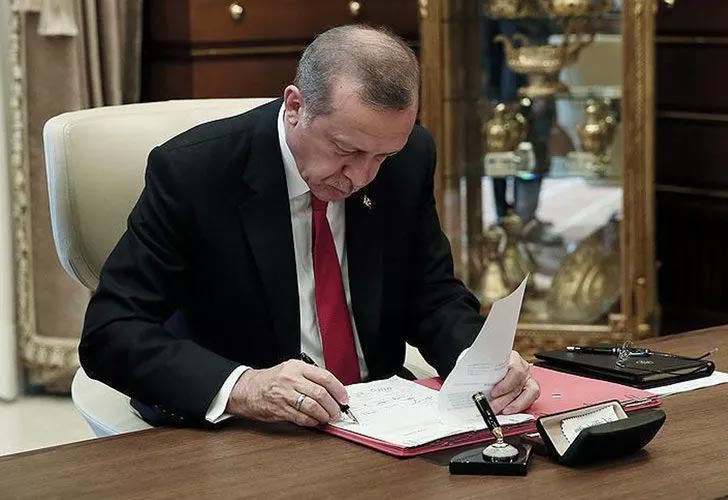 Erdoğan imzaladı! Yeni atamalar belli oldu Erdoğan imzaladı! Yeni atamalar belli oldu
