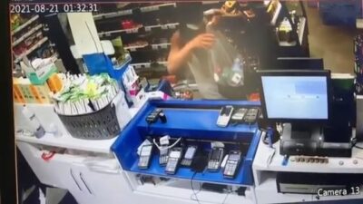 Bursa’da benzin istasyonundaki hırsızlık kamerada