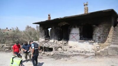 Dikkat çeken görüntü! “Kırmızı çarpıyla” tek tek işaretlediler