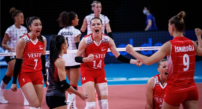 Sultanlar dolu dizgin! 5’te 5 yaptılar… Sultanlar dolu dizgin! 5’te 5 yaptılar…