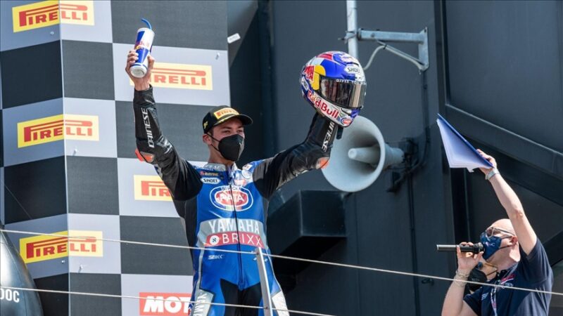Milli motosikletçi Toprak Razgatlıoğlu, Dünya Superbike Şampiyonası'nın yedinci ayağında İspanya'daki