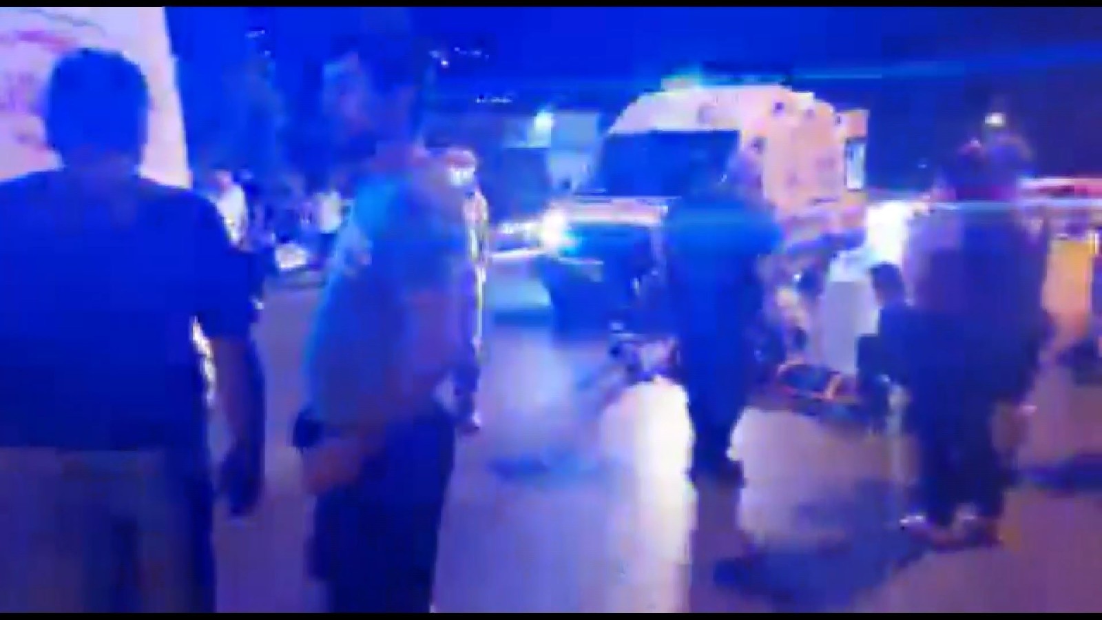 Yer: Bursa… Yolun karşısına geçerken… Yer: Bursa… Yolun karşısına geçerken…