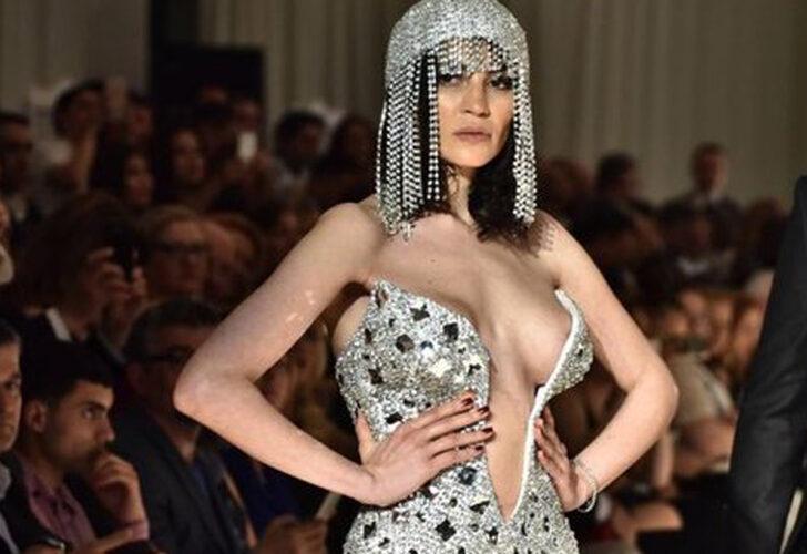 ‘Göğüslerimi küçülttüm silikonları çıkarttırdım’